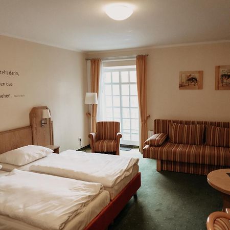 ホテル Schuetzenhof Ahlerstedt エクステリア 写真